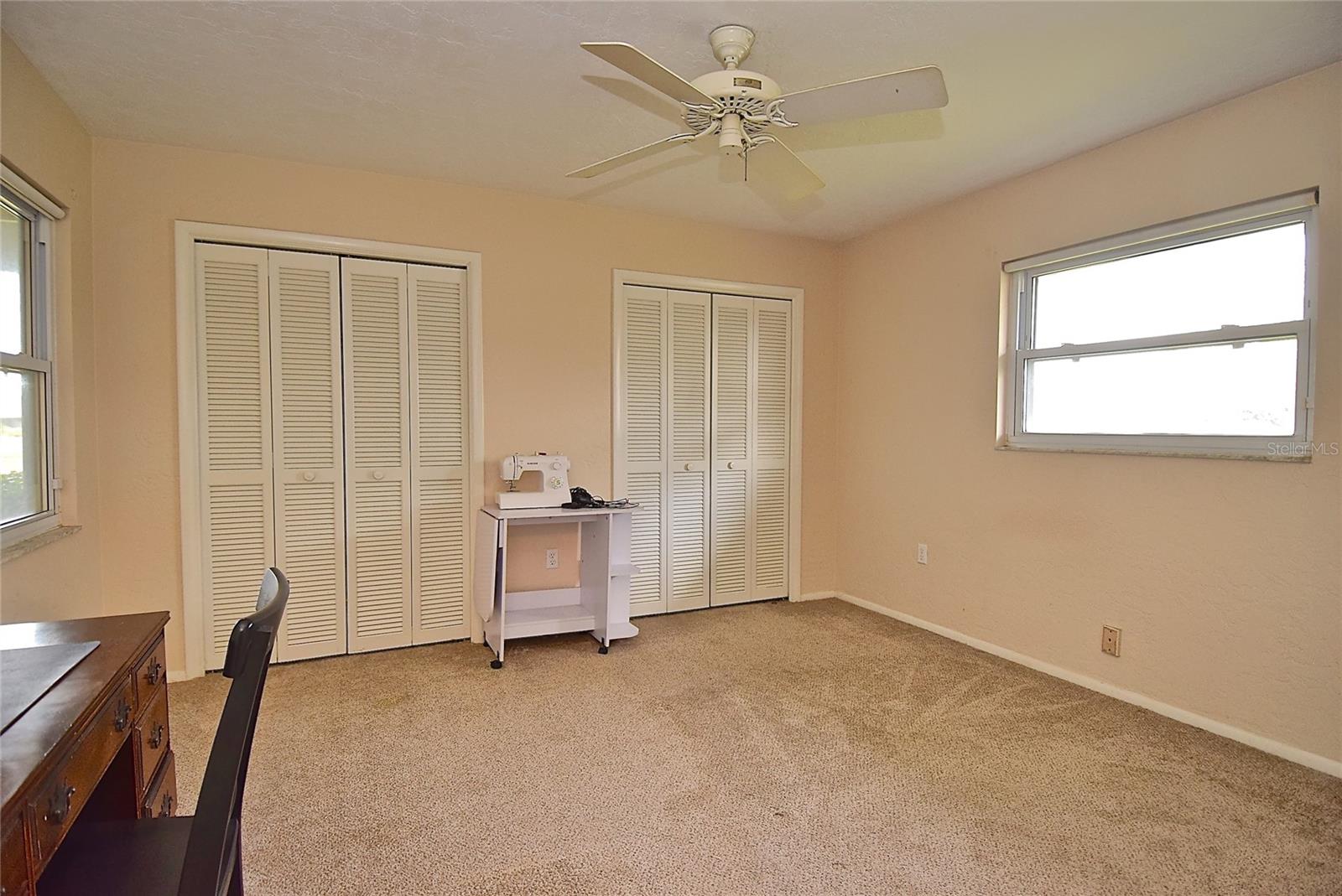 1864 MID OCEAN CIR, SARASOTA, FL, 34239