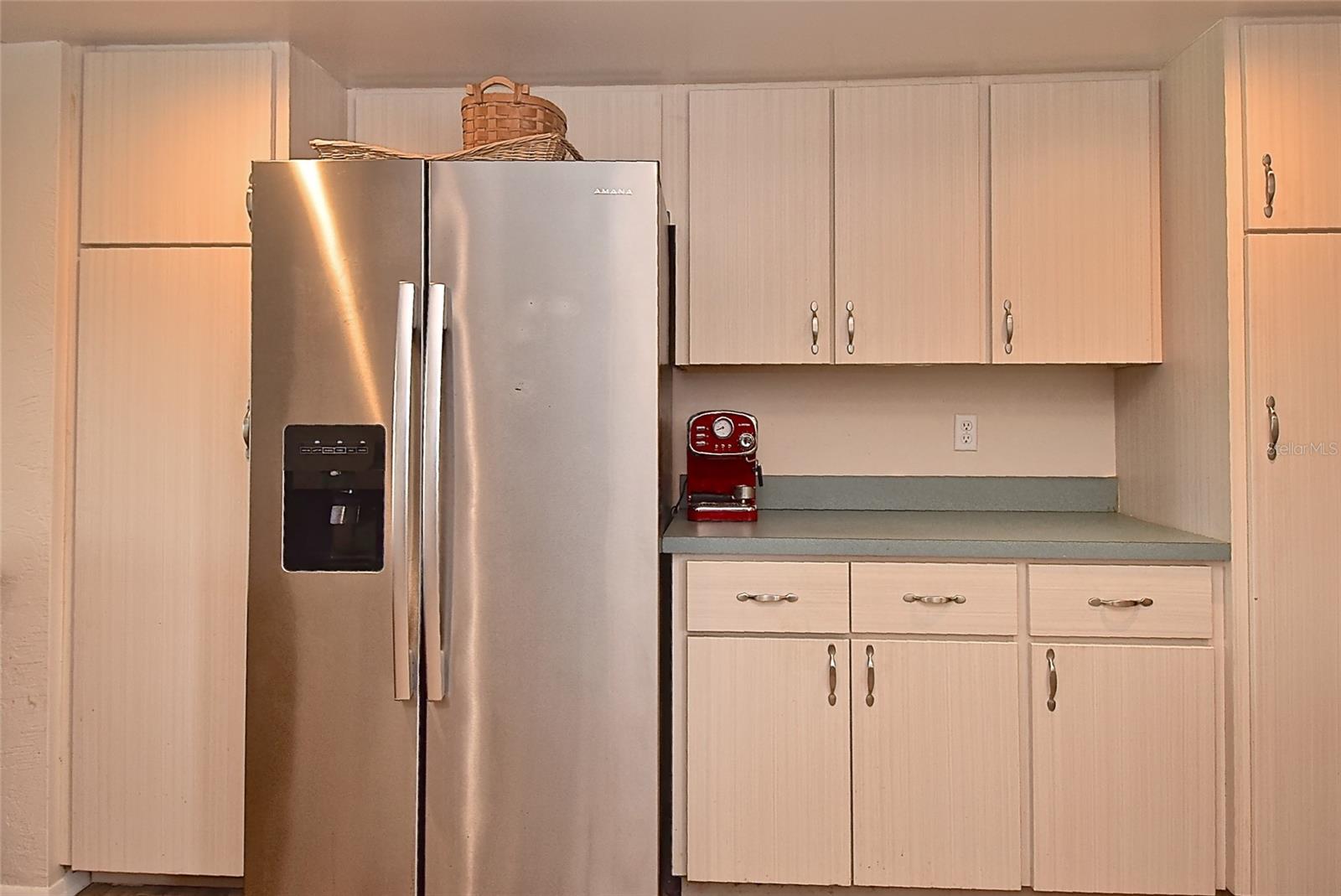 1864 MID OCEAN CIR, SARASOTA, FL, 34239