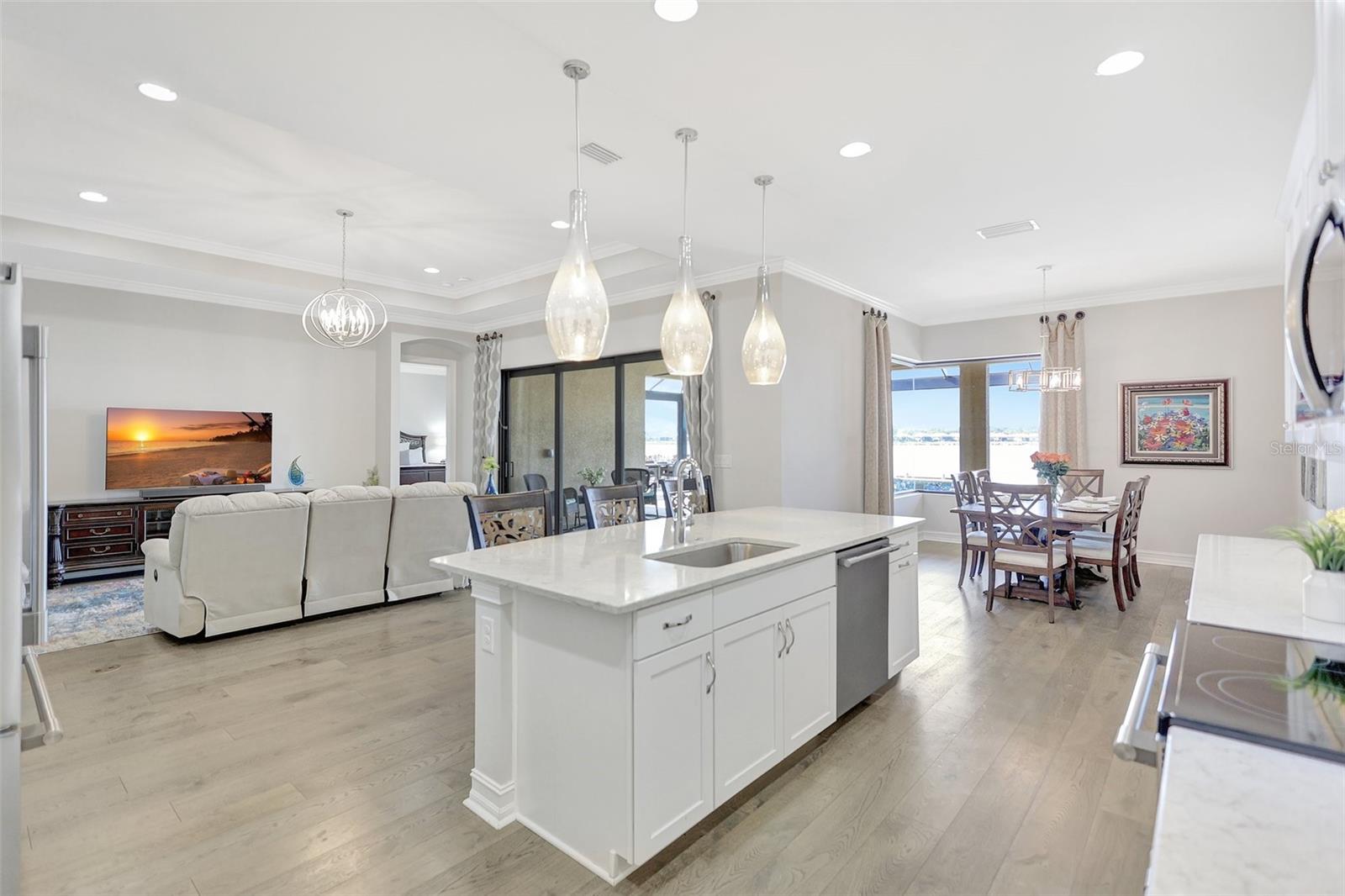 215 TOSCAVILLA BLVD, NOKOMIS, FL, 34275