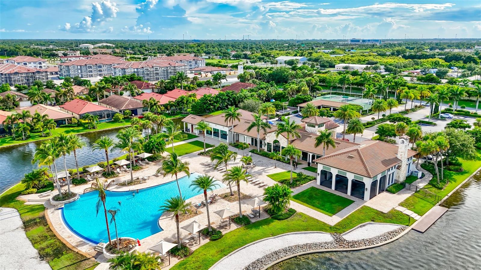 215 TOSCAVILLA BLVD, NOKOMIS, FL, 34275