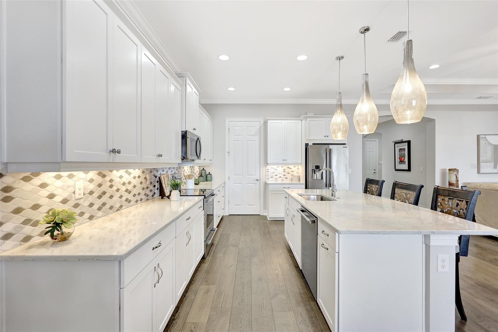 215 TOSCAVILLA BLVD, NOKOMIS, FL, 34275