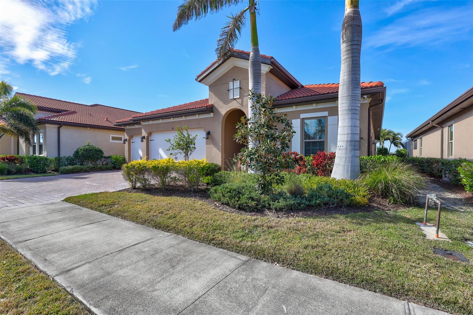 215 TOSCAVILLA BLVD, NOKOMIS, FL, 34275