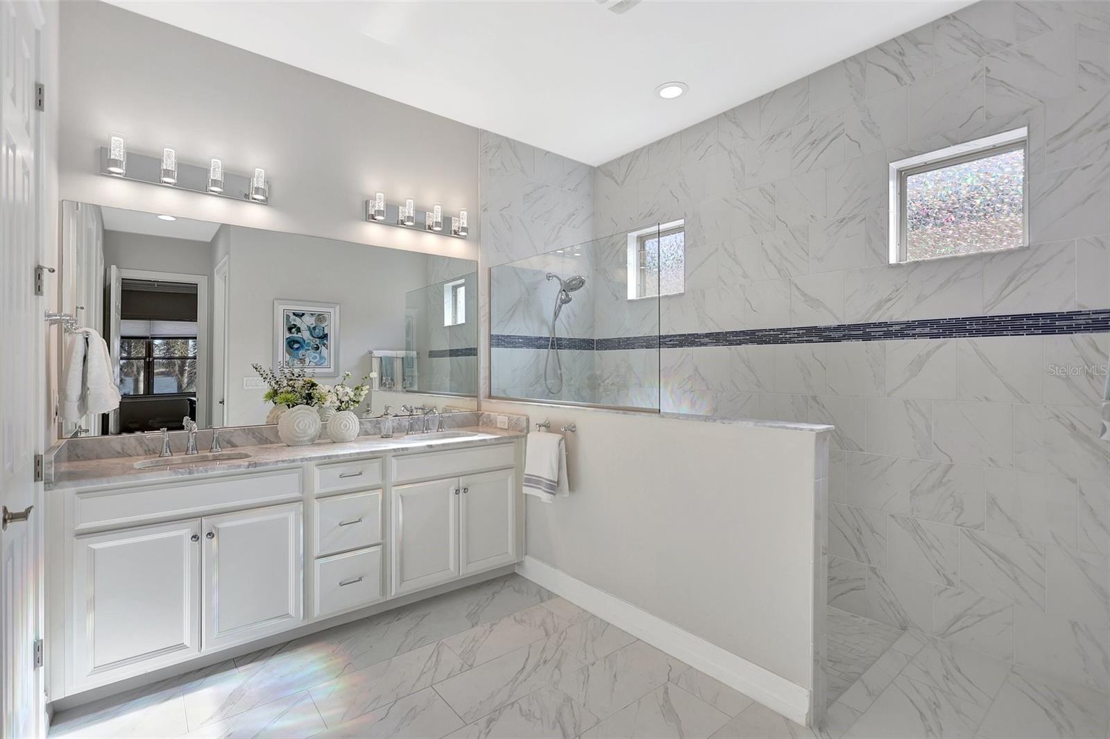 215 TOSCAVILLA BLVD, NOKOMIS, FL, 34275