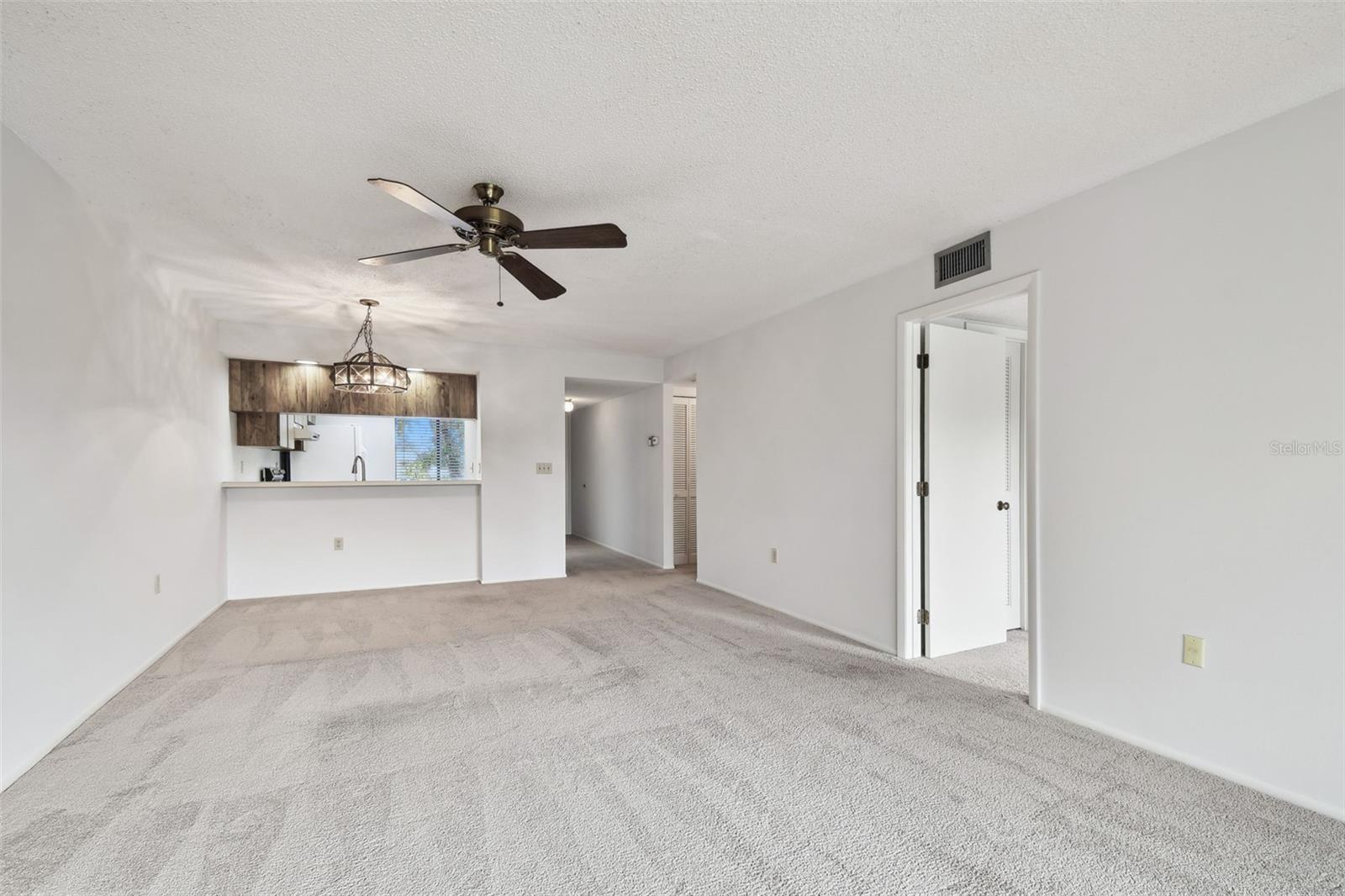 130 LAKEVIEW WAY #130, OLDSMAR, FL, 34677