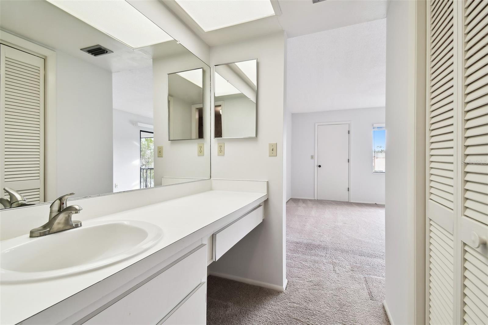 130 LAKEVIEW WAY #130, OLDSMAR, FL, 34677