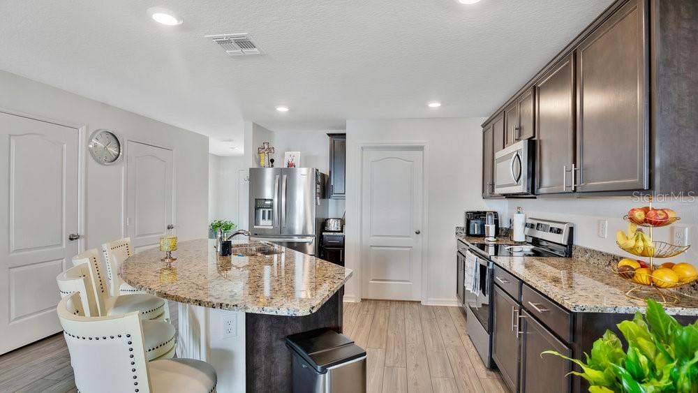 1643 WYNFORD CIR, TAVARES, FL, 32778