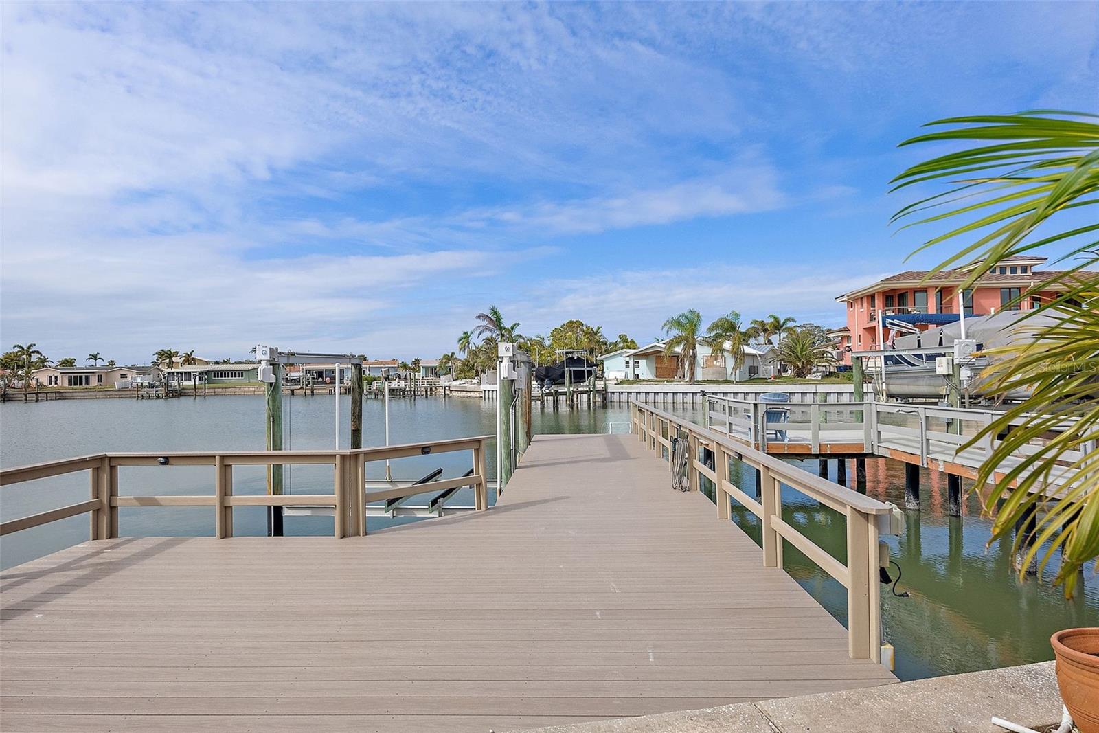 407 BOCA CIEGA POINT BLVD N, ST PETERSBURG, FL, 33708