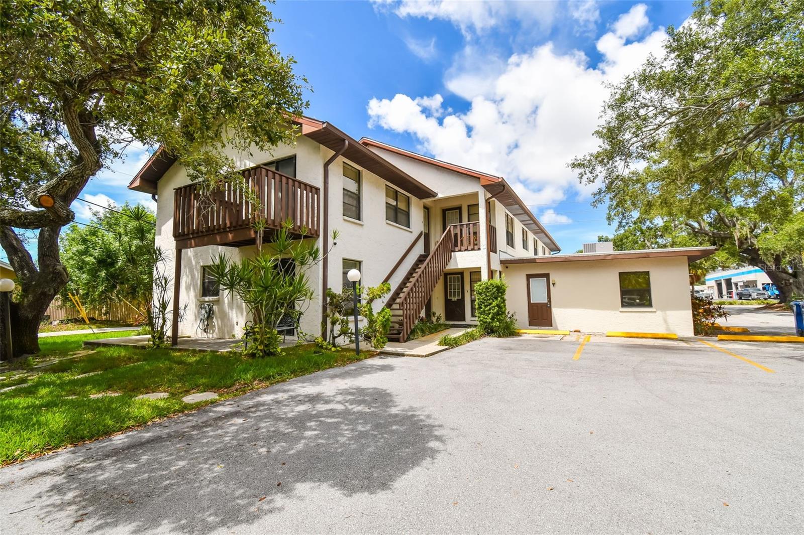 8423 SEMINOLE BLVD #202, SEMINOLE, FL, 33772