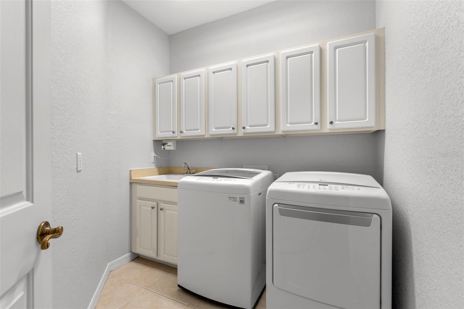 1354 EMERALD DUNES DR, SUN CITY CENTER, FL, 33573
