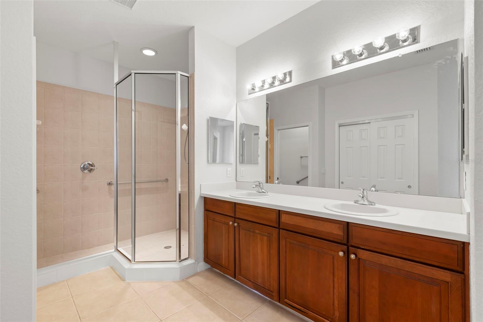 1354 EMERALD DUNES DR, SUN CITY CENTER, FL, 33573