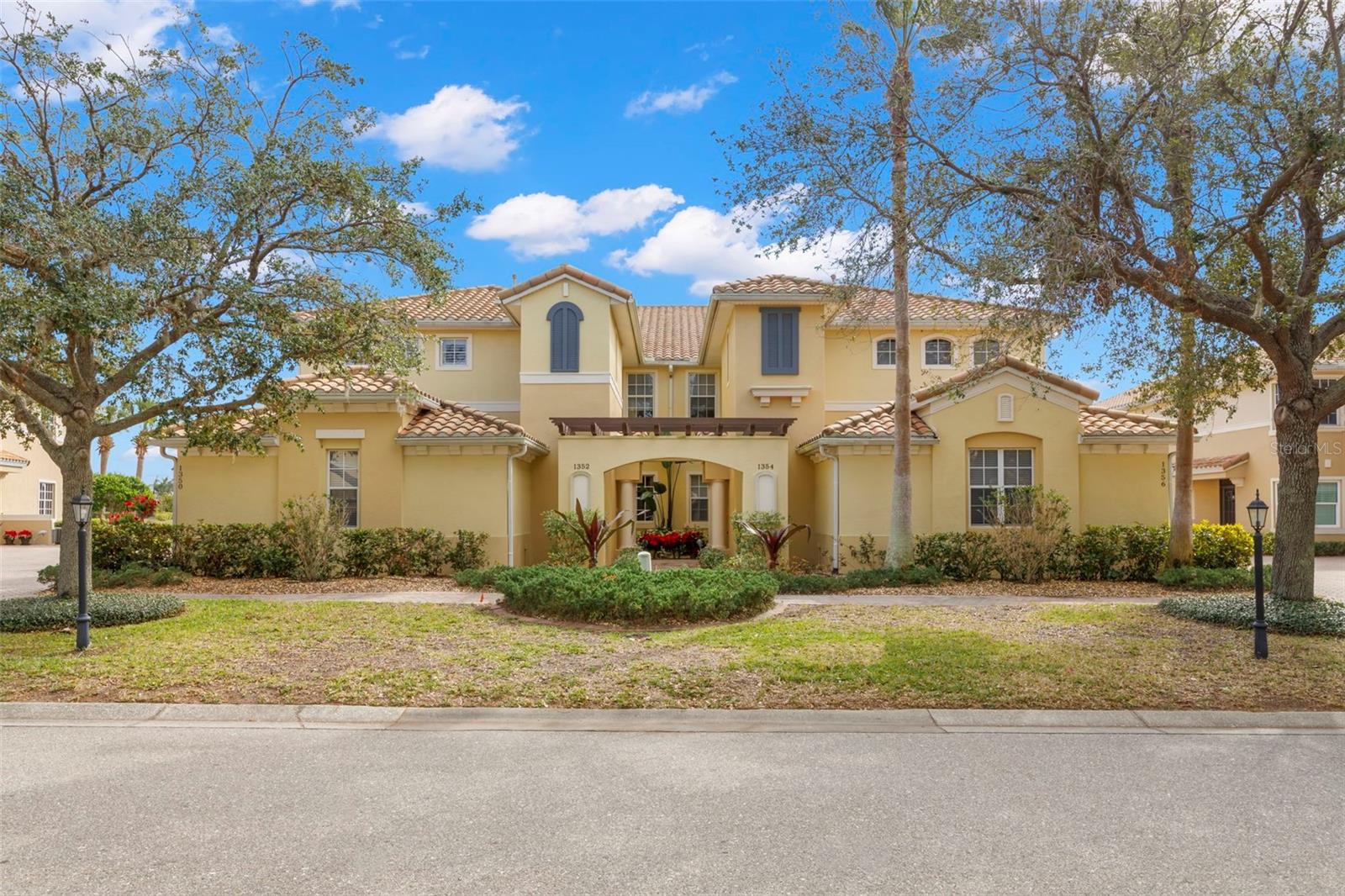 1354 EMERALD DUNES DR, SUN CITY CENTER, FL, 33573
