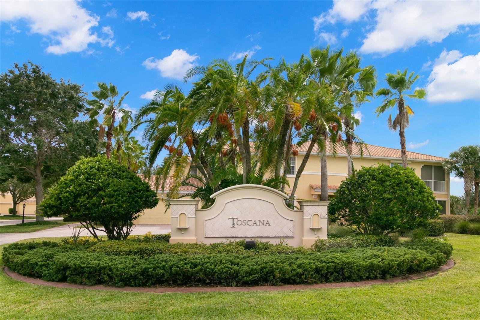 1354 EMERALD DUNES DR, SUN CITY CENTER, FL, 33573