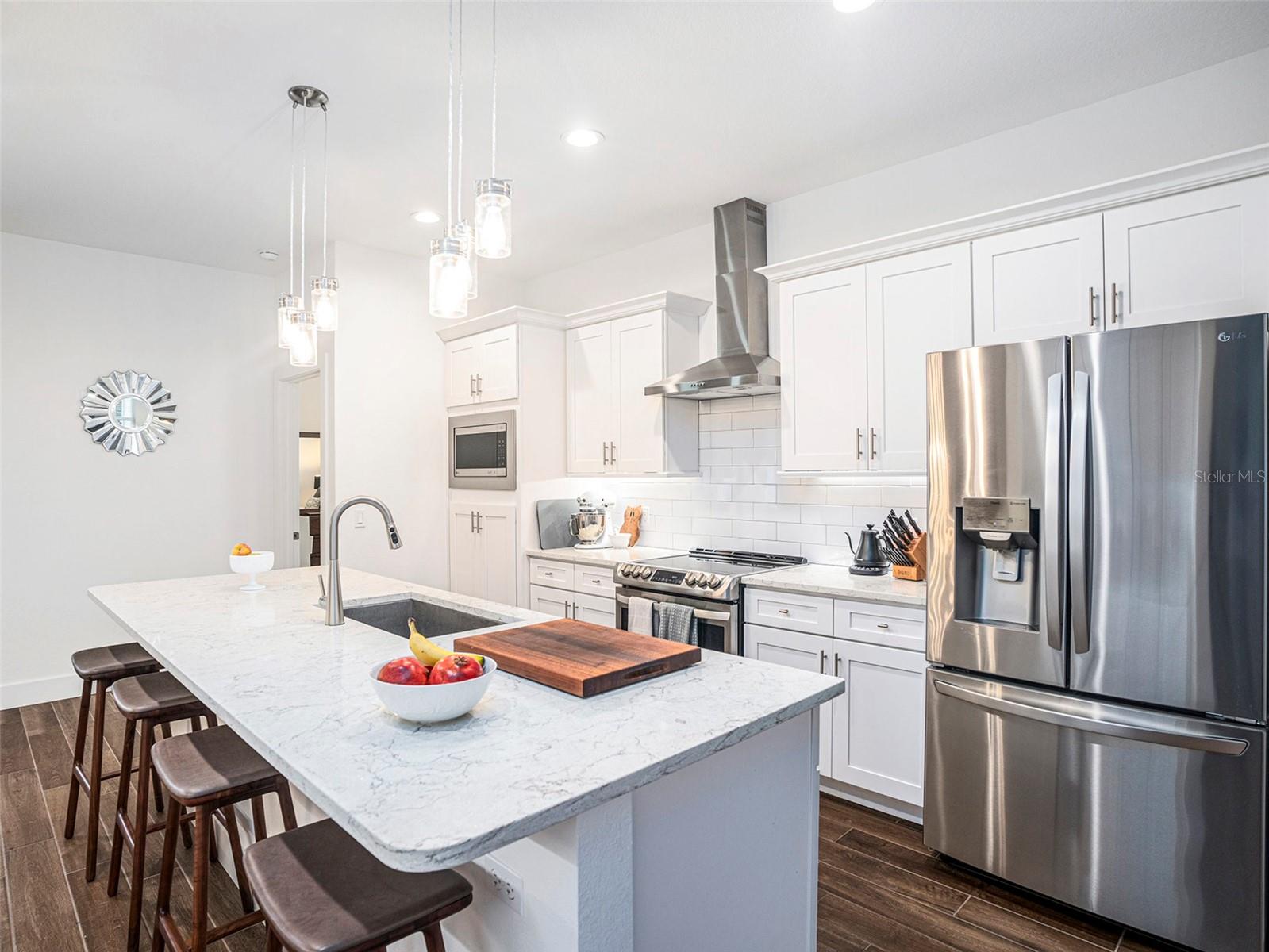 211 W BROAD ST, TAMPA, FL, 33604