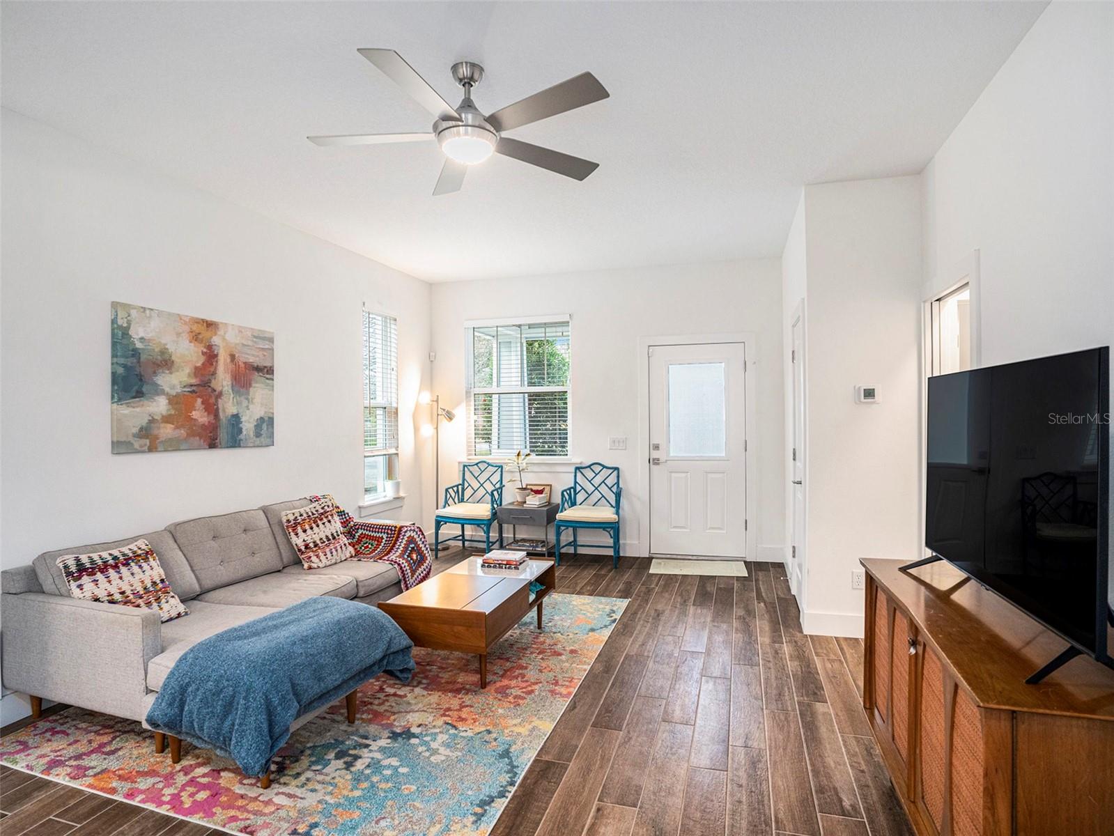 211 W BROAD ST, TAMPA, FL, 33604