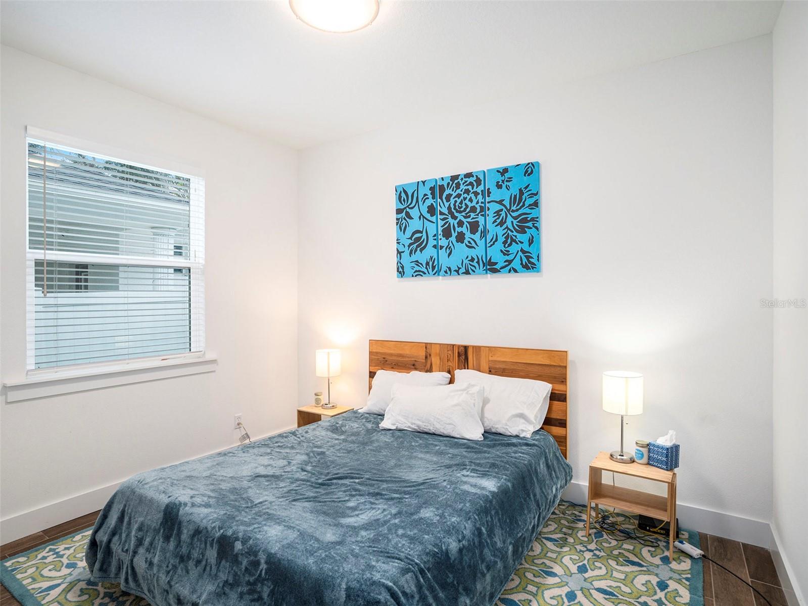 211 W BROAD ST, TAMPA, FL, 33604