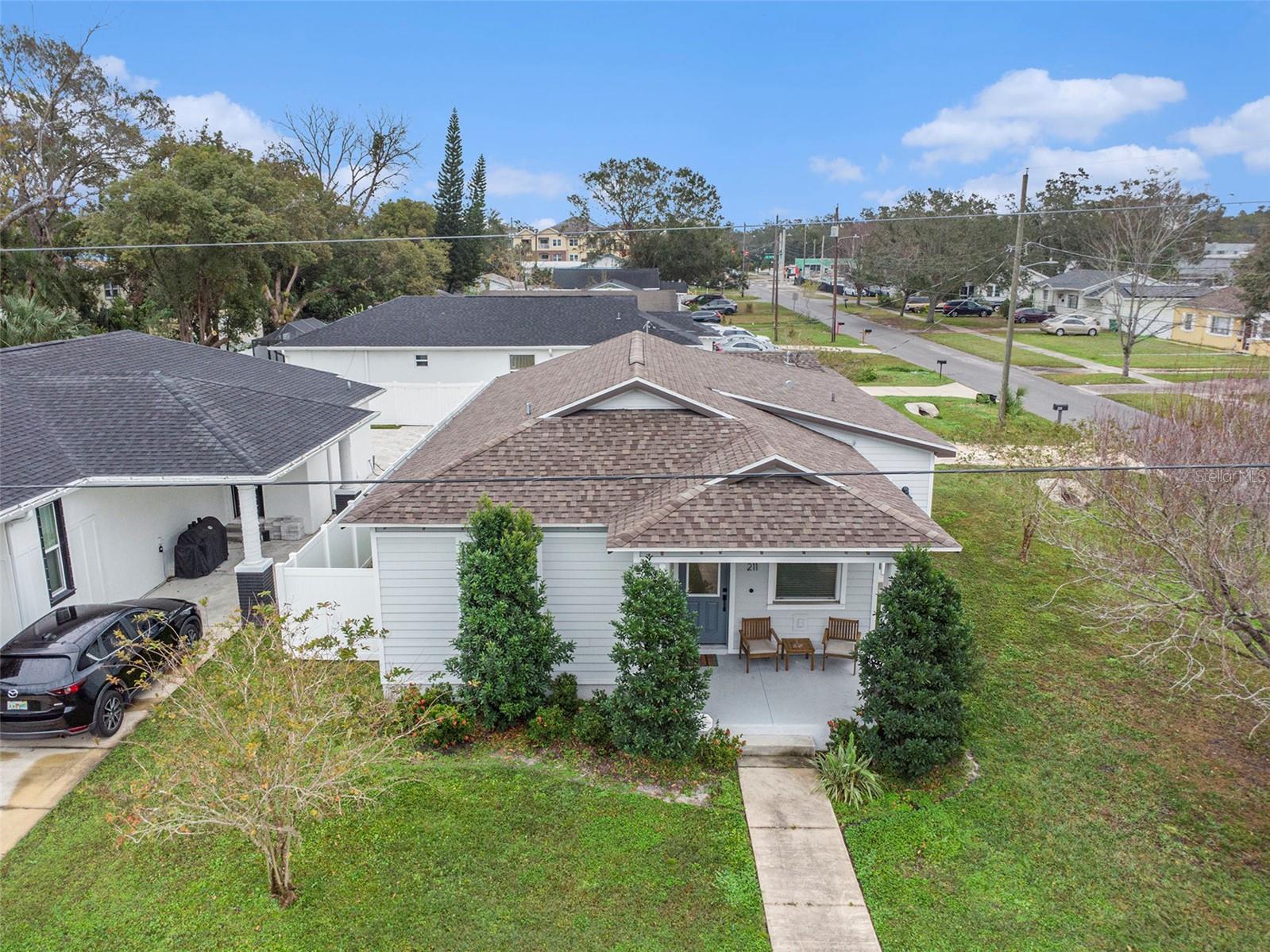 211 W BROAD ST, TAMPA, FL, 33604