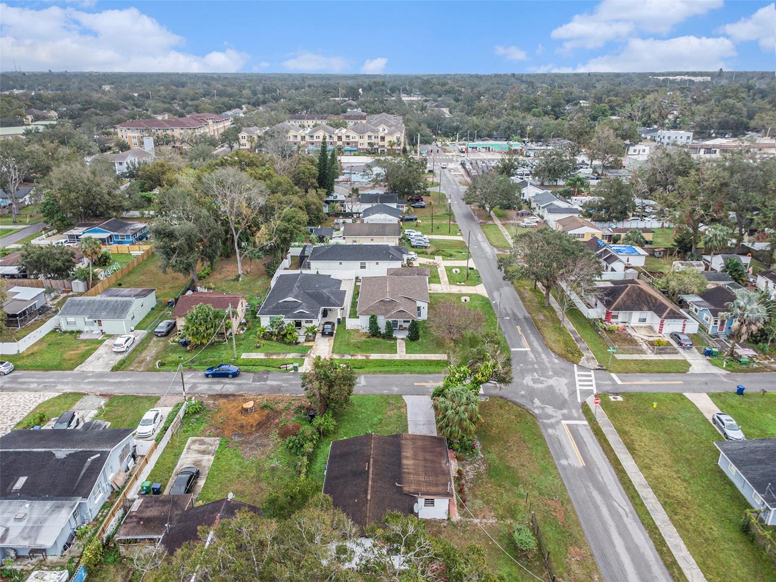 211 W BROAD ST, TAMPA, FL, 33604