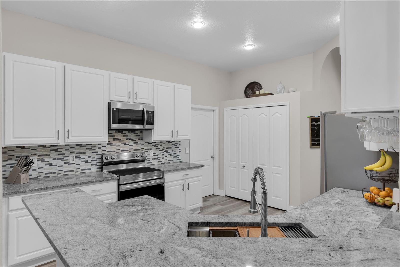 11013 CREIGHTON DR, ORLANDO, FL, 32817