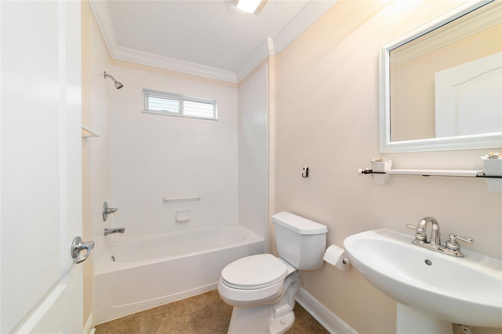 1548 LORIS LOOP, THE VILLAGES, FL, 32162