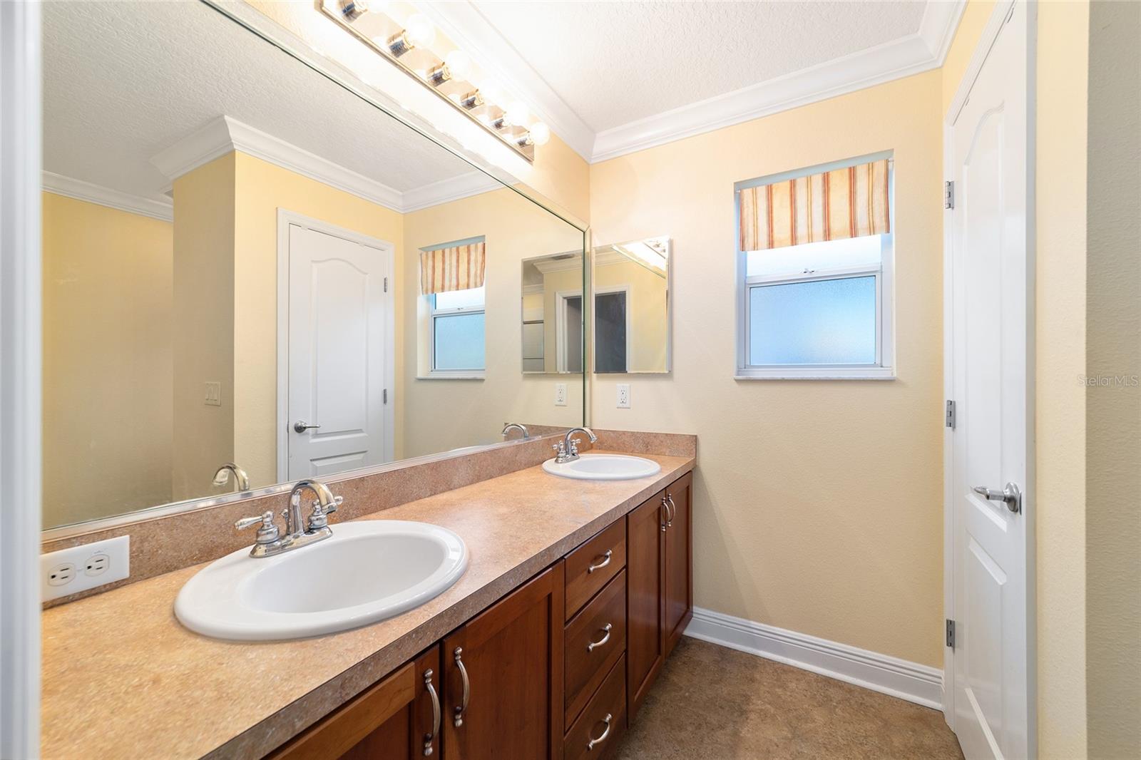 1548 LORIS LOOP, THE VILLAGES, FL, 32162