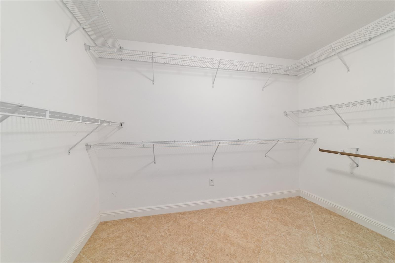 1548 LORIS LOOP, THE VILLAGES, FL, 32162