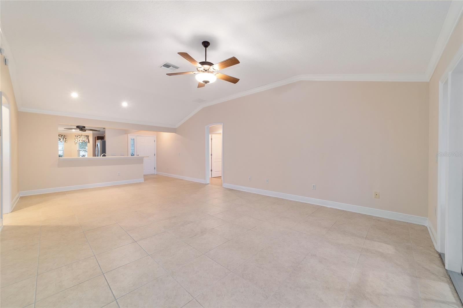 1548 LORIS LOOP, THE VILLAGES, FL, 32162