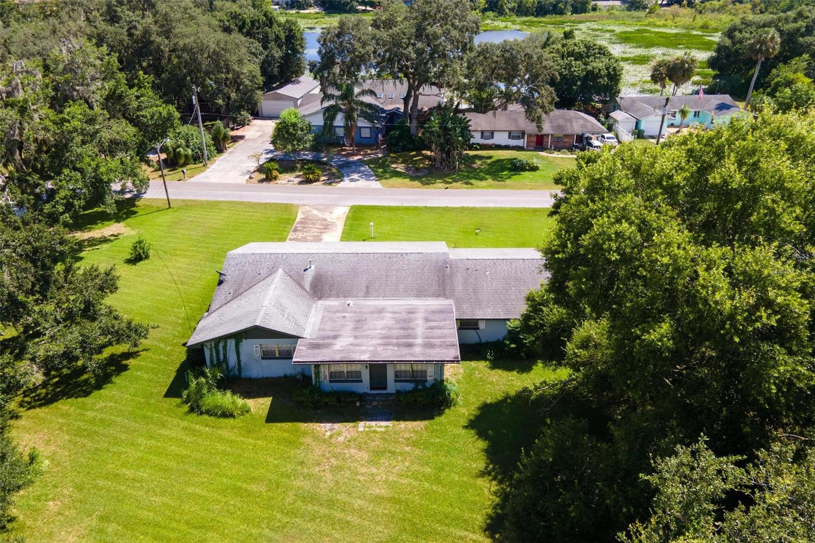2010 HOLLYWOOD DR, LEESBURG, FL, 34748