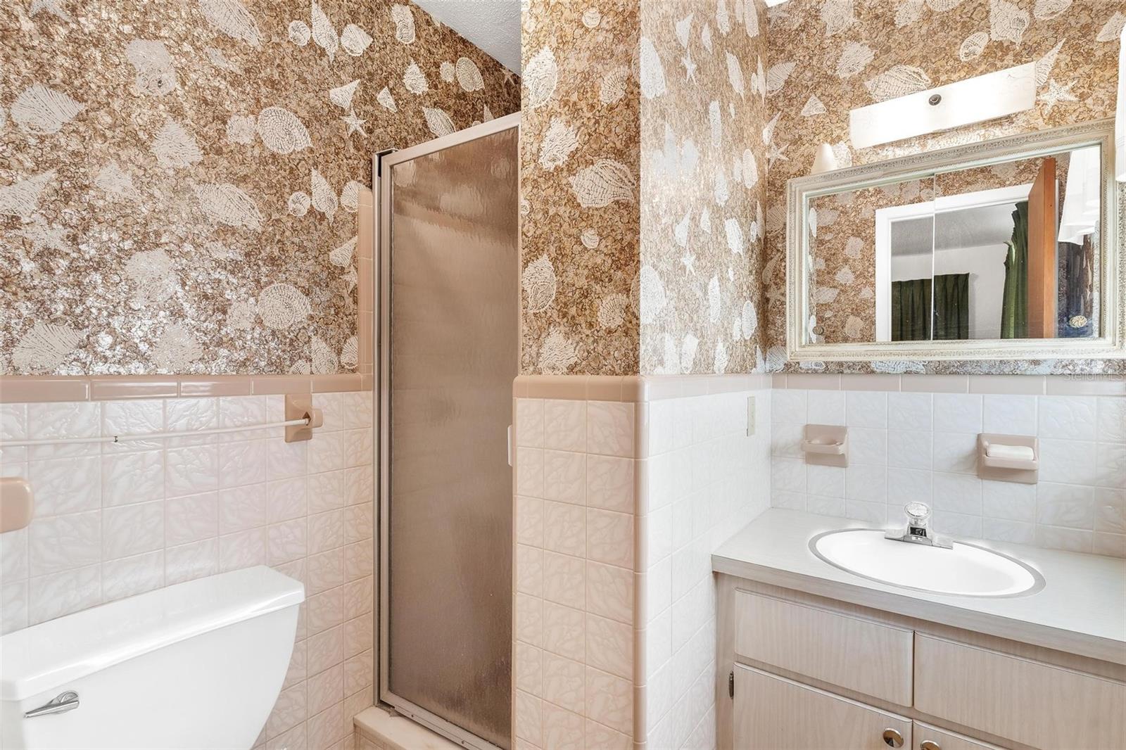 2010 HOLLYWOOD DR, LEESBURG, FL, 34748