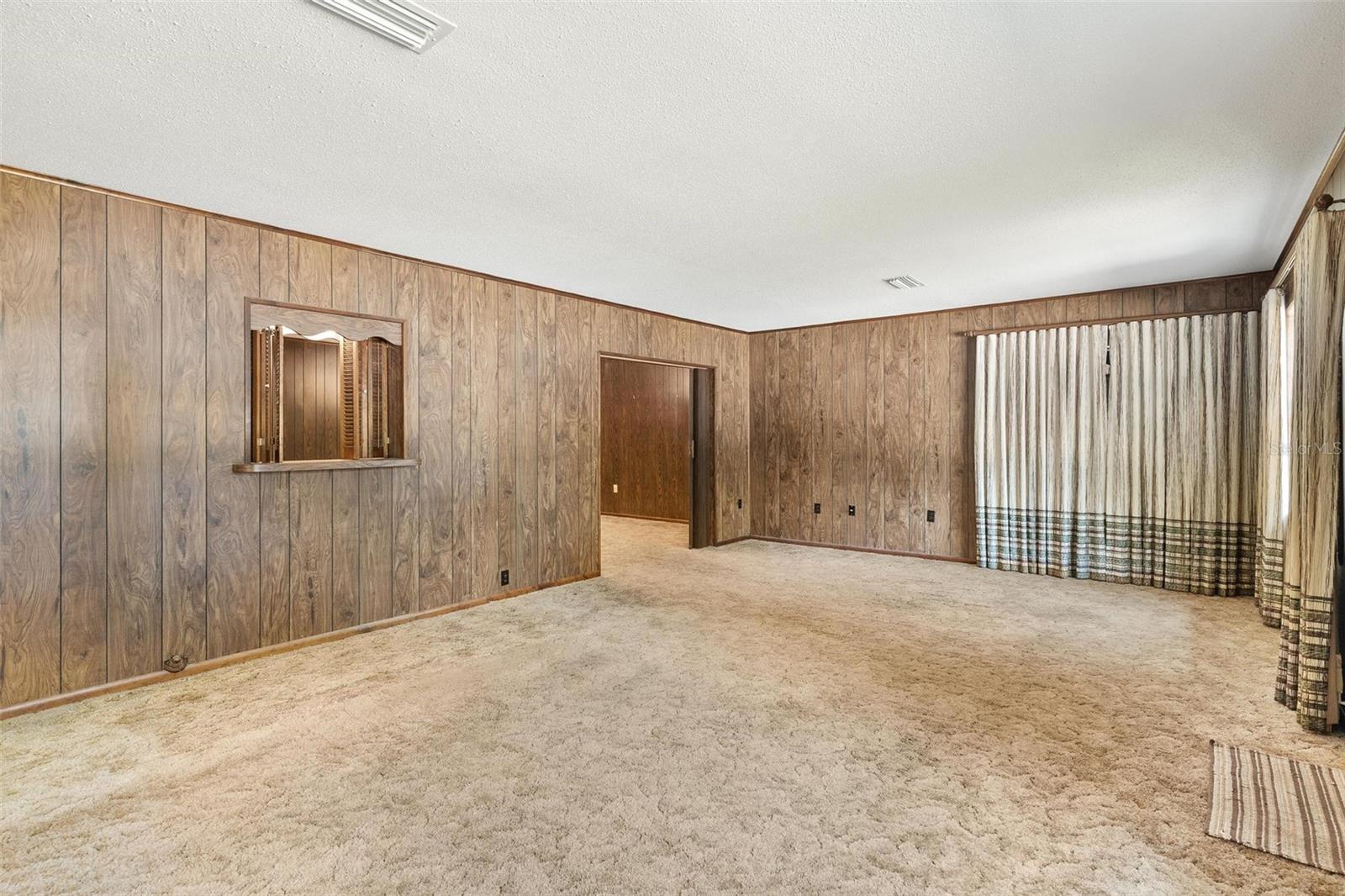 2010 HOLLYWOOD DR, LEESBURG, FL, 34748