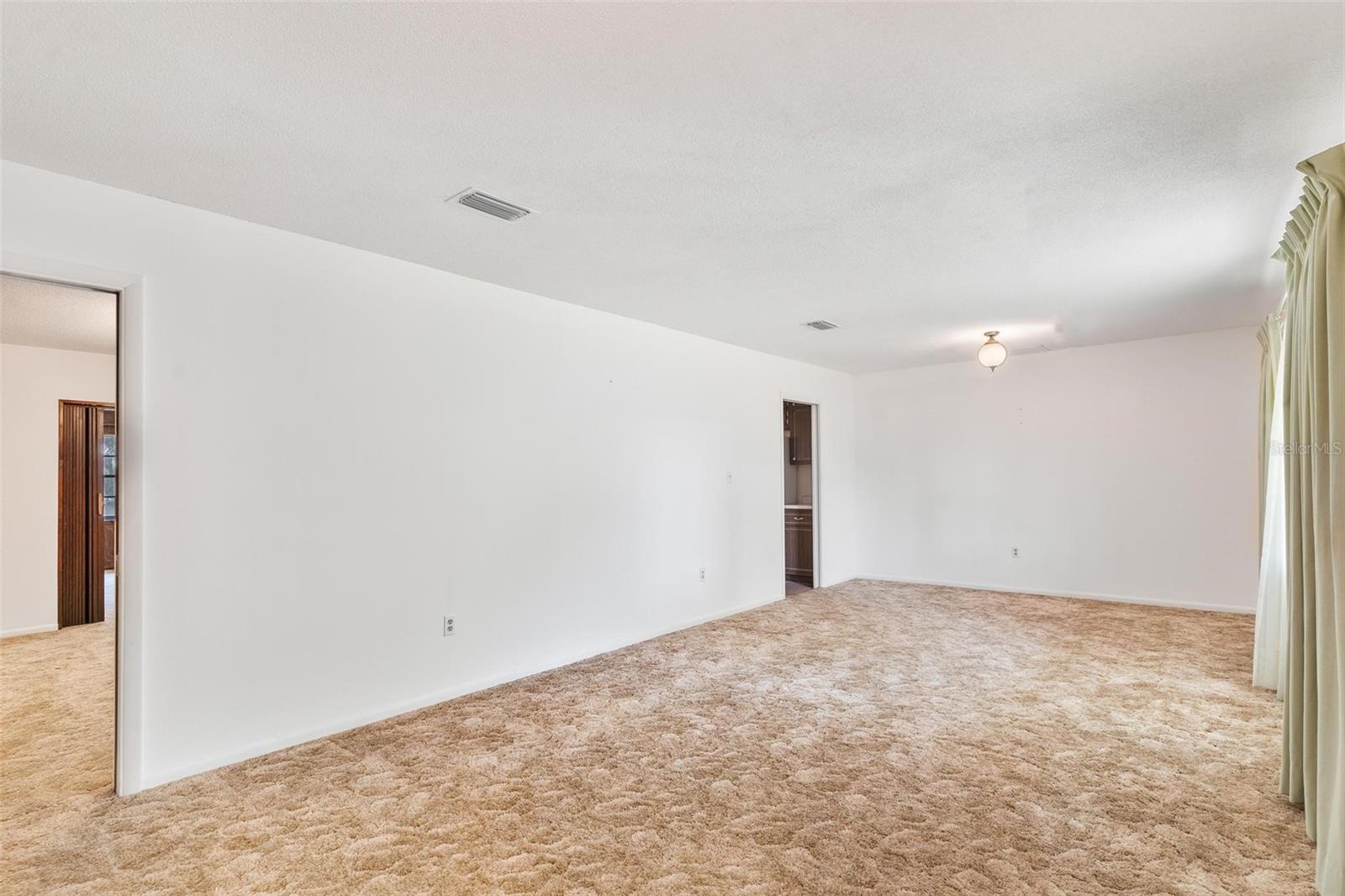2010 HOLLYWOOD DR, LEESBURG, FL, 34748