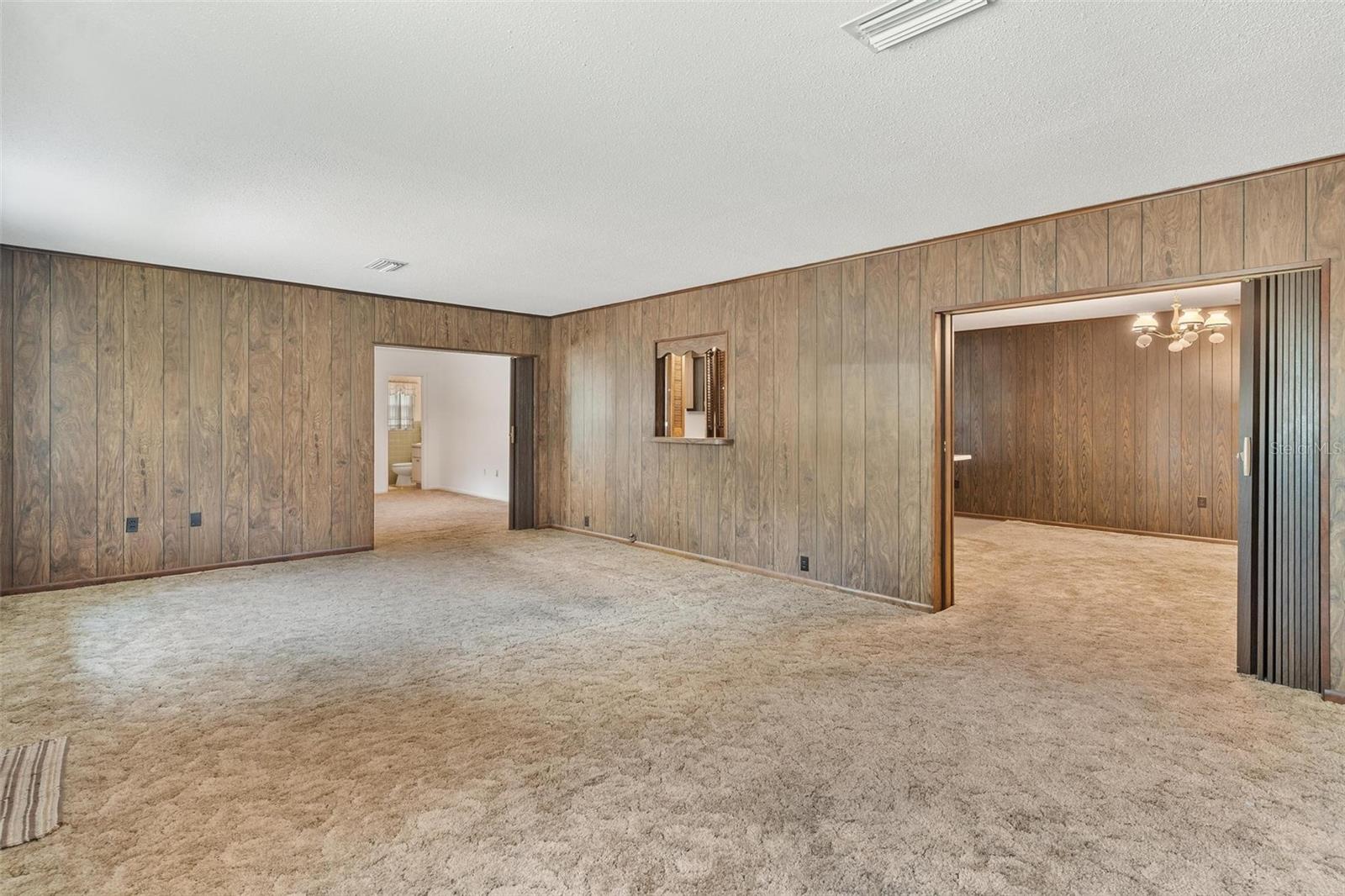 2010 HOLLYWOOD DR, LEESBURG, FL, 34748