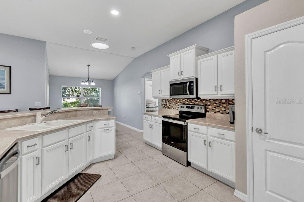 11 MANDERLEY LN, ORMOND BEACH, FL, 32174