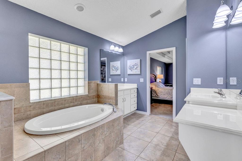 11 MANDERLEY LN, ORMOND BEACH, FL, 32174