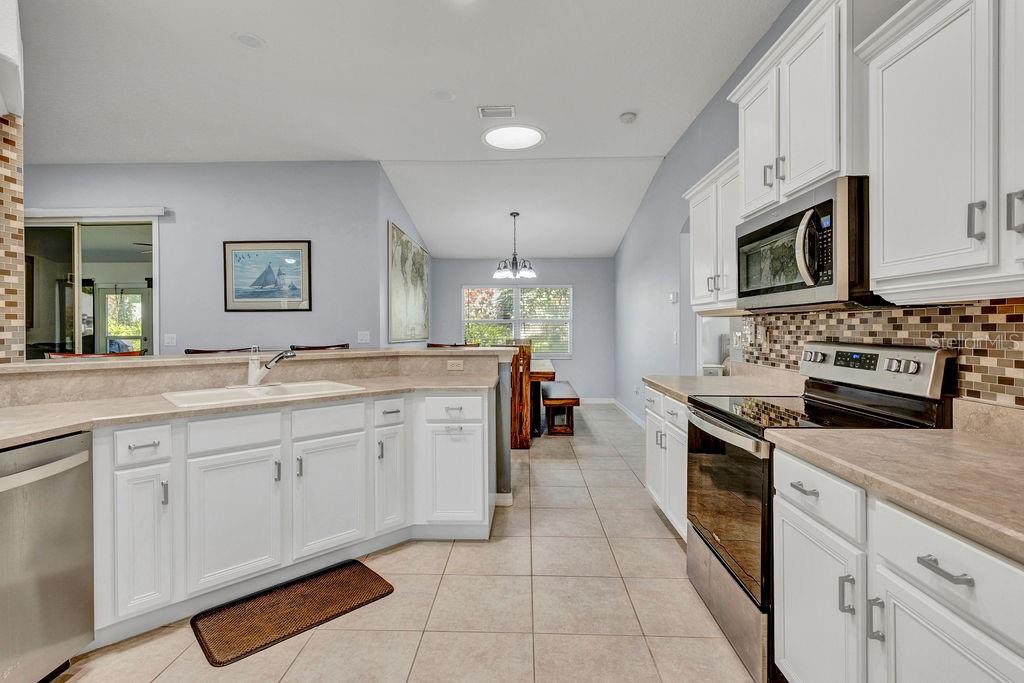 11 MANDERLEY LN, ORMOND BEACH, FL, 32174
