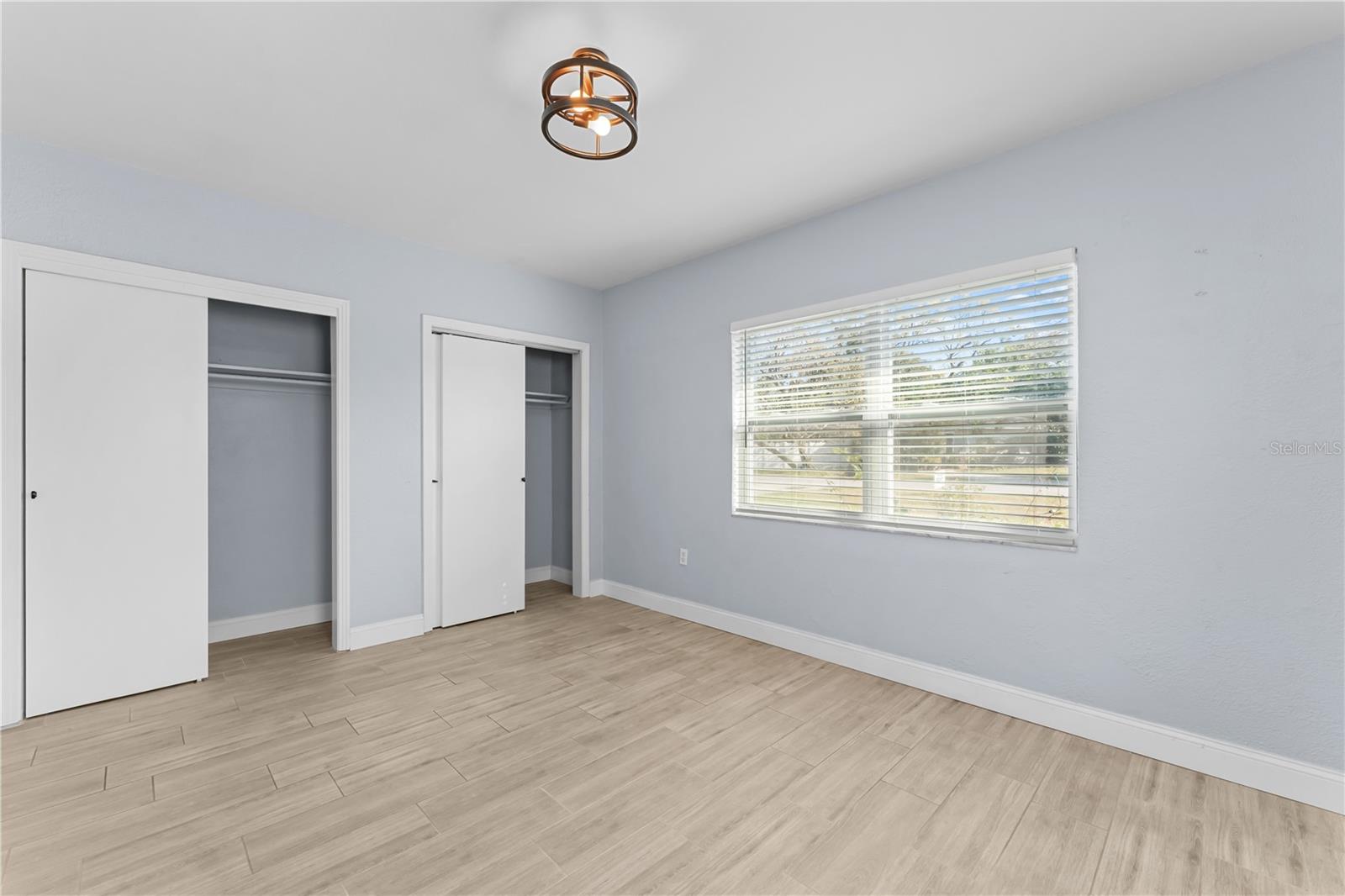 11002 N OAKLEAF AVE, TAMPA, FL, 33612