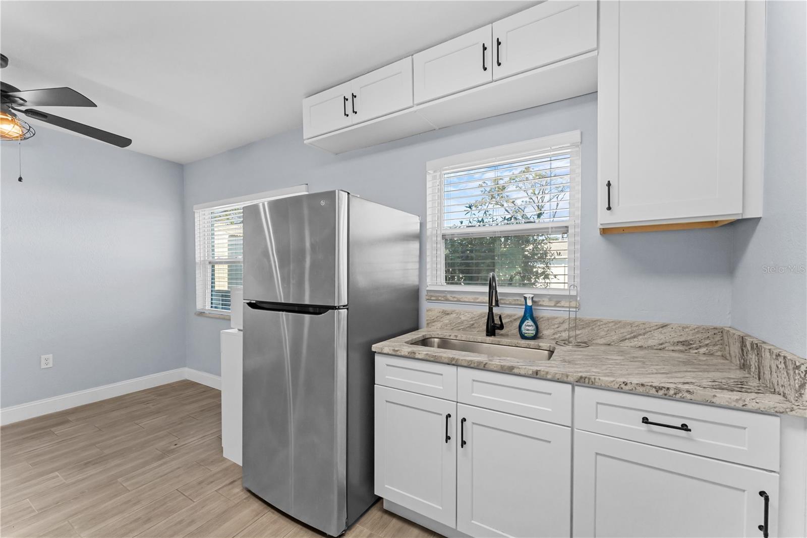 11002 N OAKLEAF AVE, TAMPA, FL, 33612