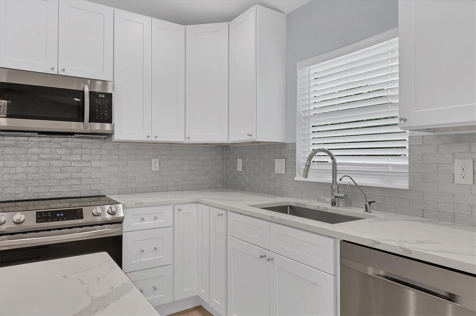 328 SAN MARINO AVE, NORTH PORT, FL, 34287