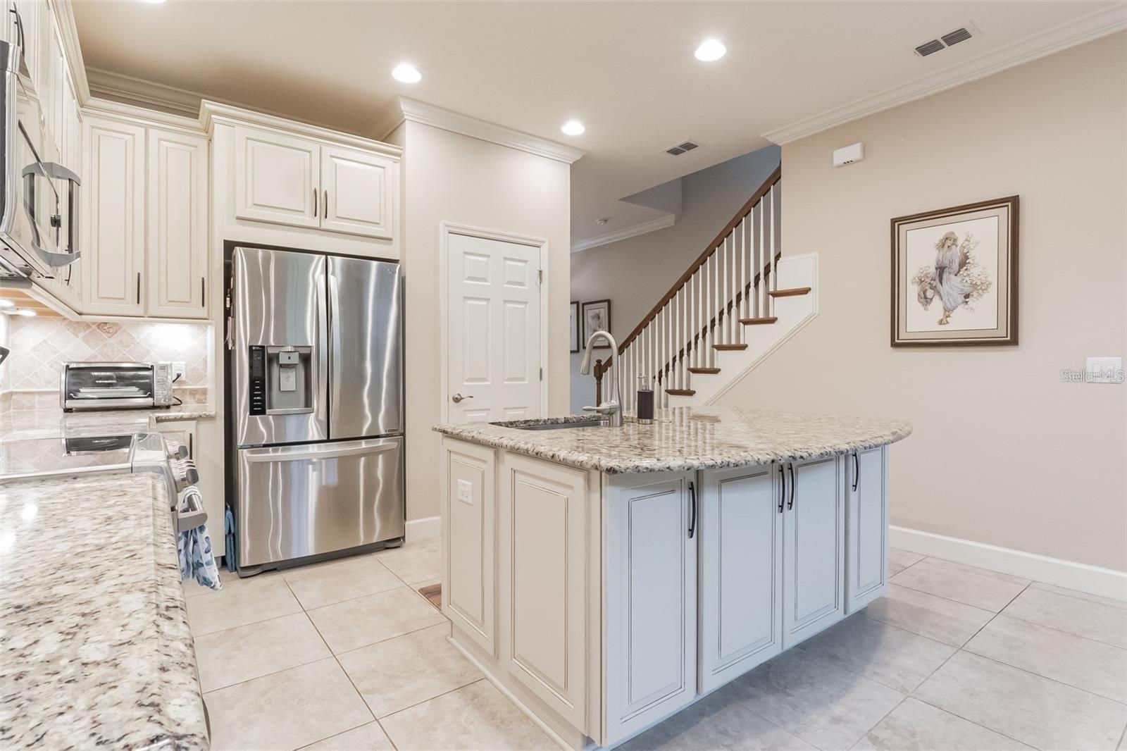 8726 TERRACINA LAKE DR, TAMPA, FL, 33625