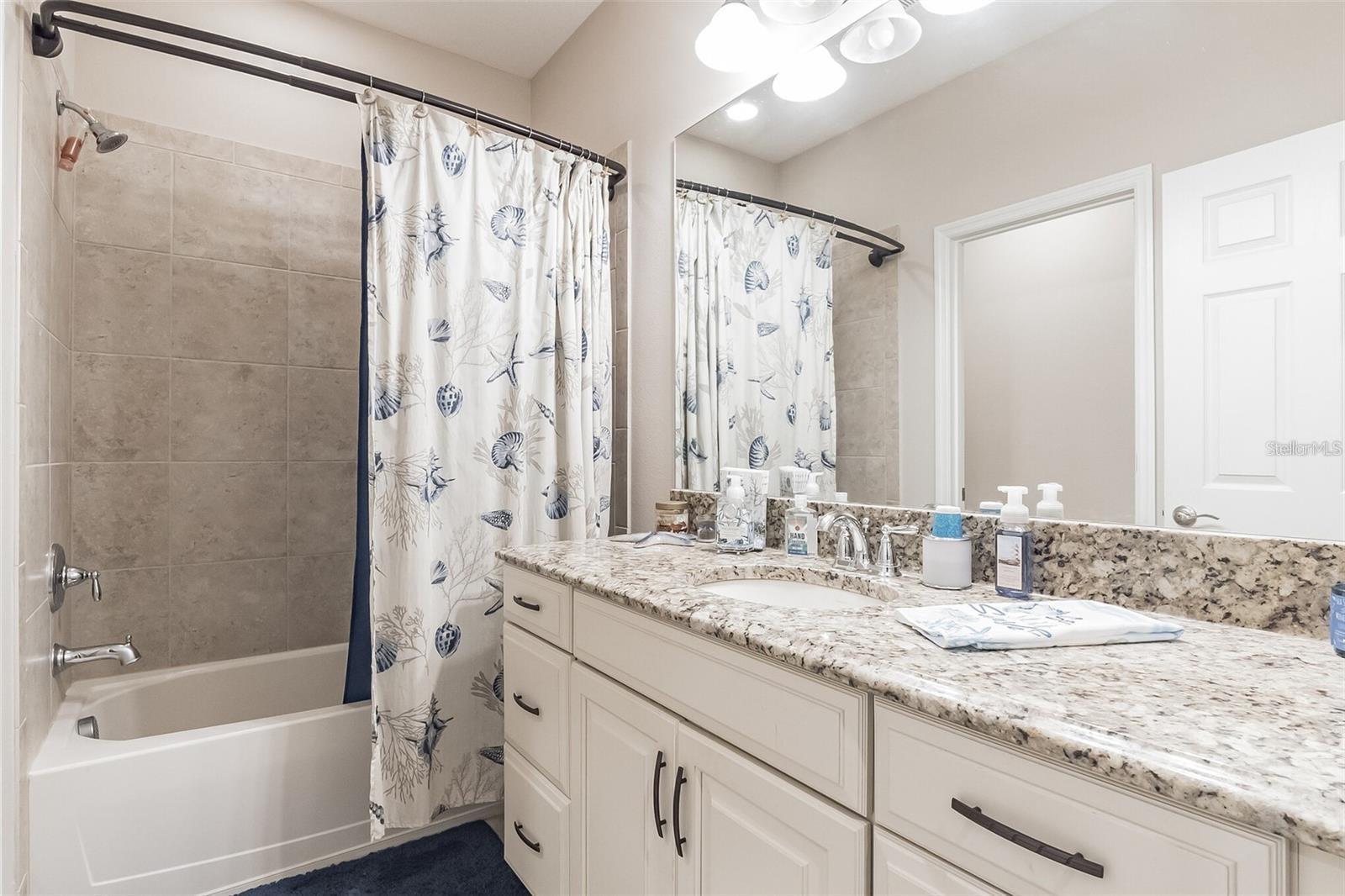 8726 TERRACINA LAKE DR, TAMPA, FL, 33625