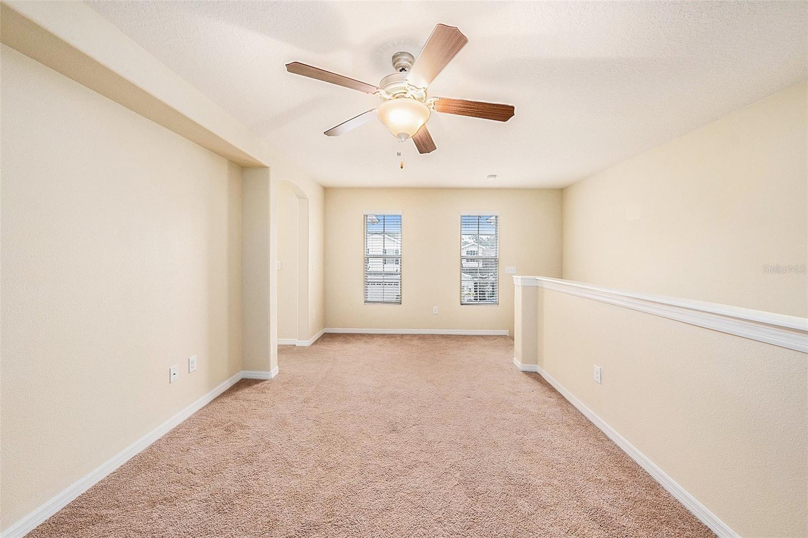 8110 HAMPTON VIEW LN, TAMPA, FL, 33647