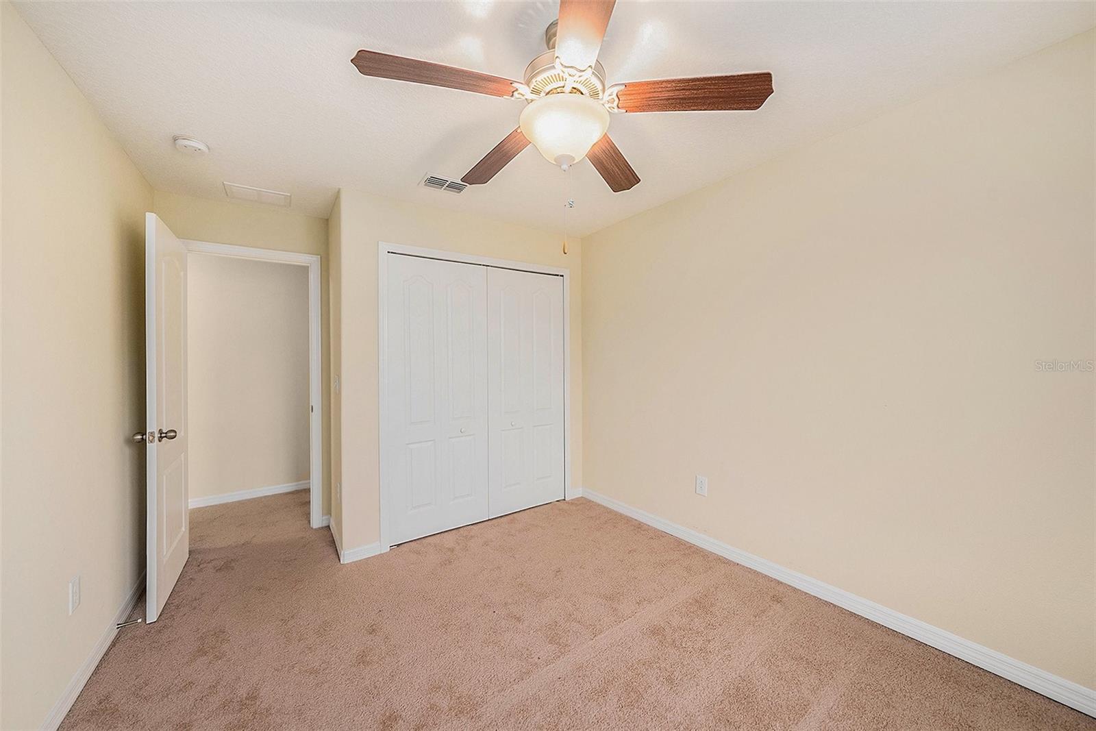 8110 HAMPTON VIEW LN, TAMPA, FL, 33647