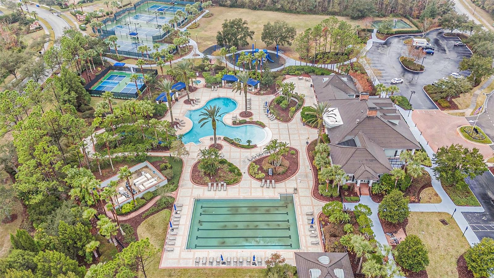 8110 HAMPTON VIEW LN, TAMPA, FL, 33647