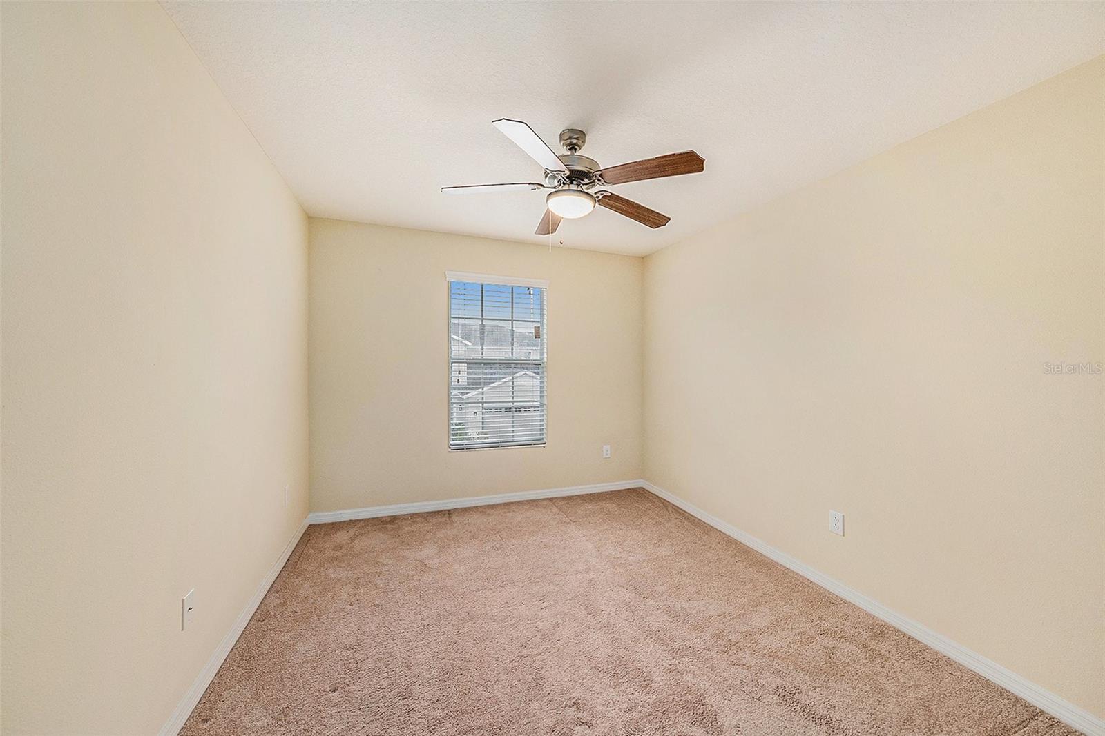 8110 HAMPTON VIEW LN, TAMPA, FL, 33647
