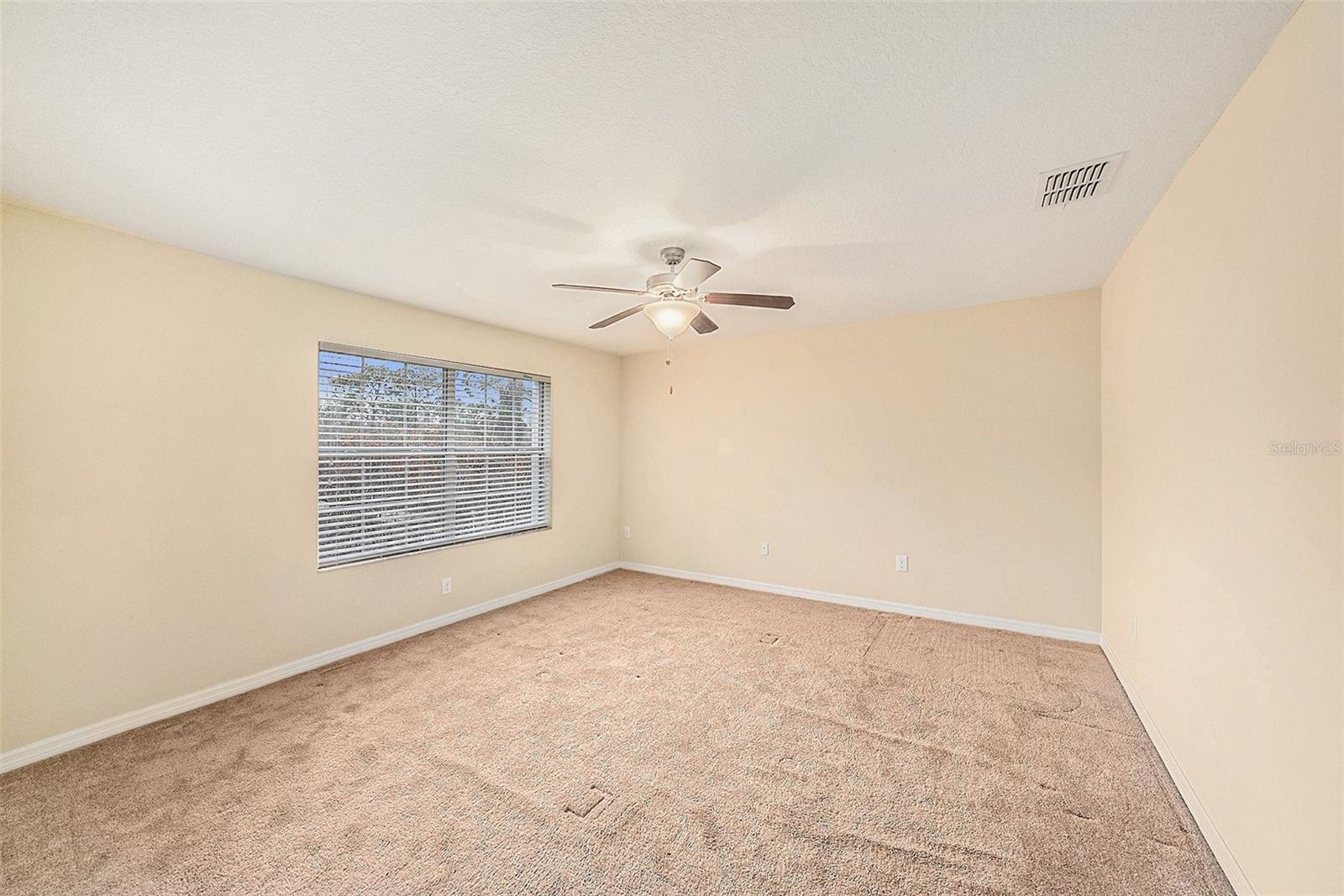 8110 HAMPTON VIEW LN, TAMPA, FL, 33647