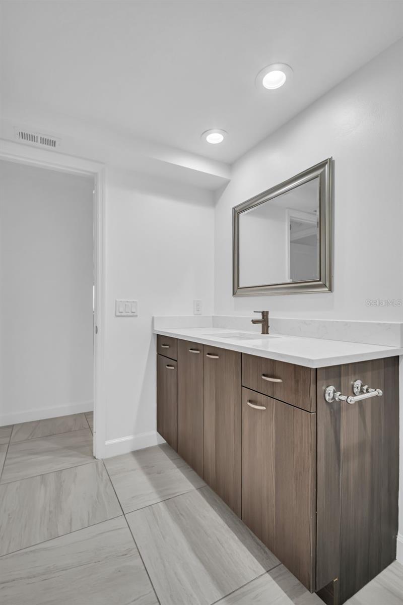 1651 SAND KEY ESTATES CT #84, CLEARWATER BEACH, FL, 33767
