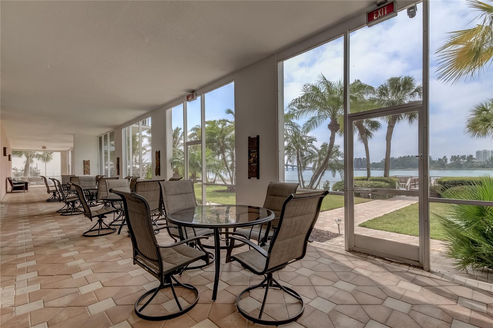 675 S GULFVIEW BLVD #1001, CLEARWATER BEACH, FL, 33767