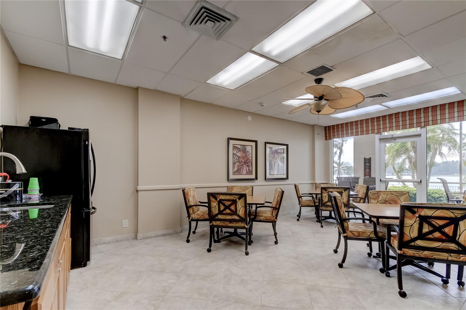 675 S GULFVIEW BLVD #1001, CLEARWATER BEACH, FL, 33767