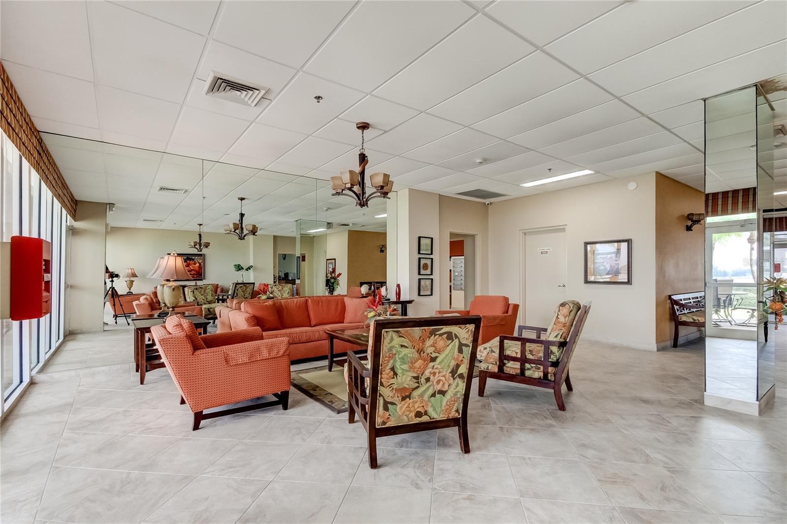 675 S GULFVIEW BLVD #1001, CLEARWATER BEACH, FL, 33767