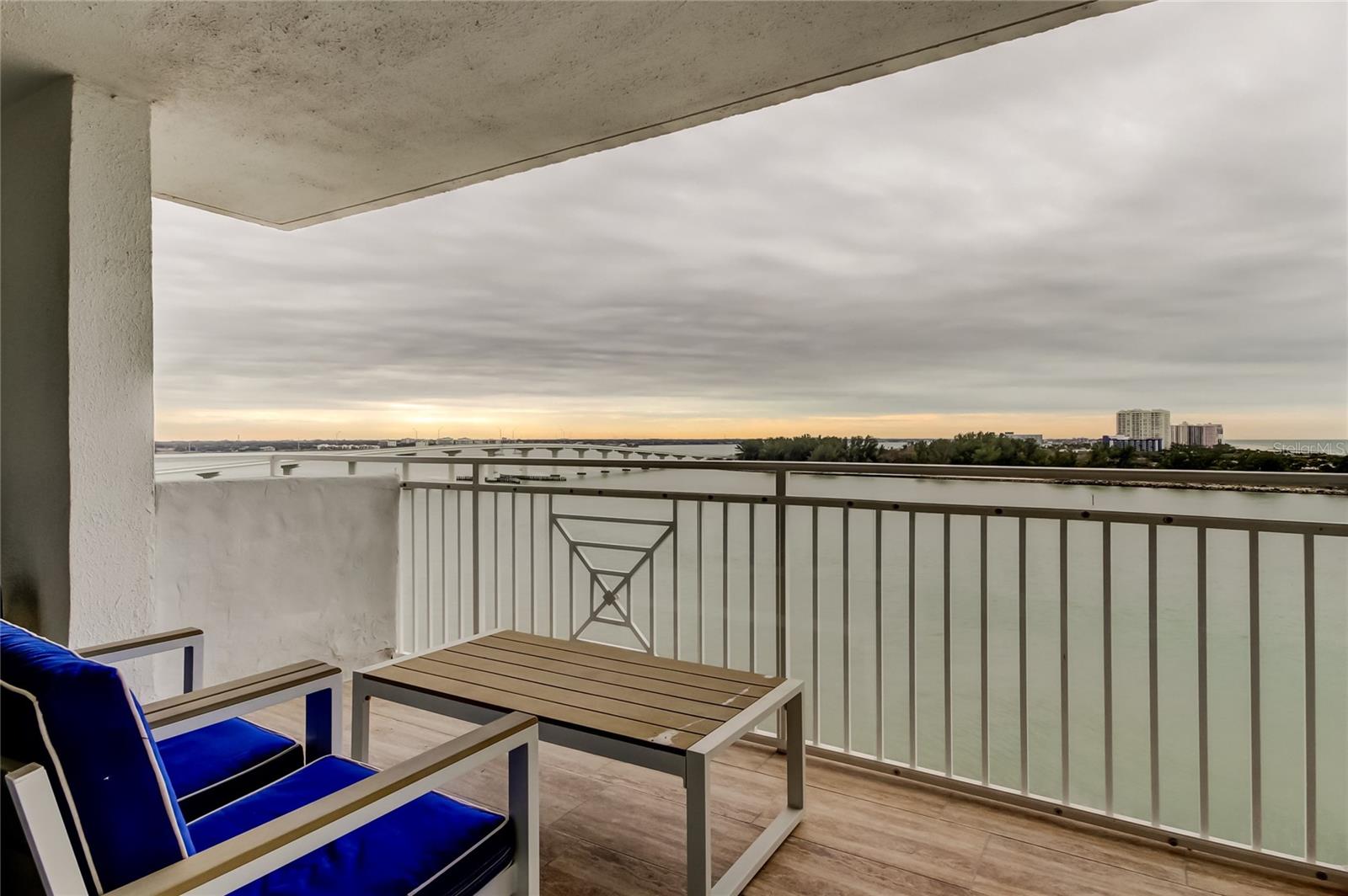 675 S GULFVIEW BLVD #1001, CLEARWATER BEACH, FL, 33767