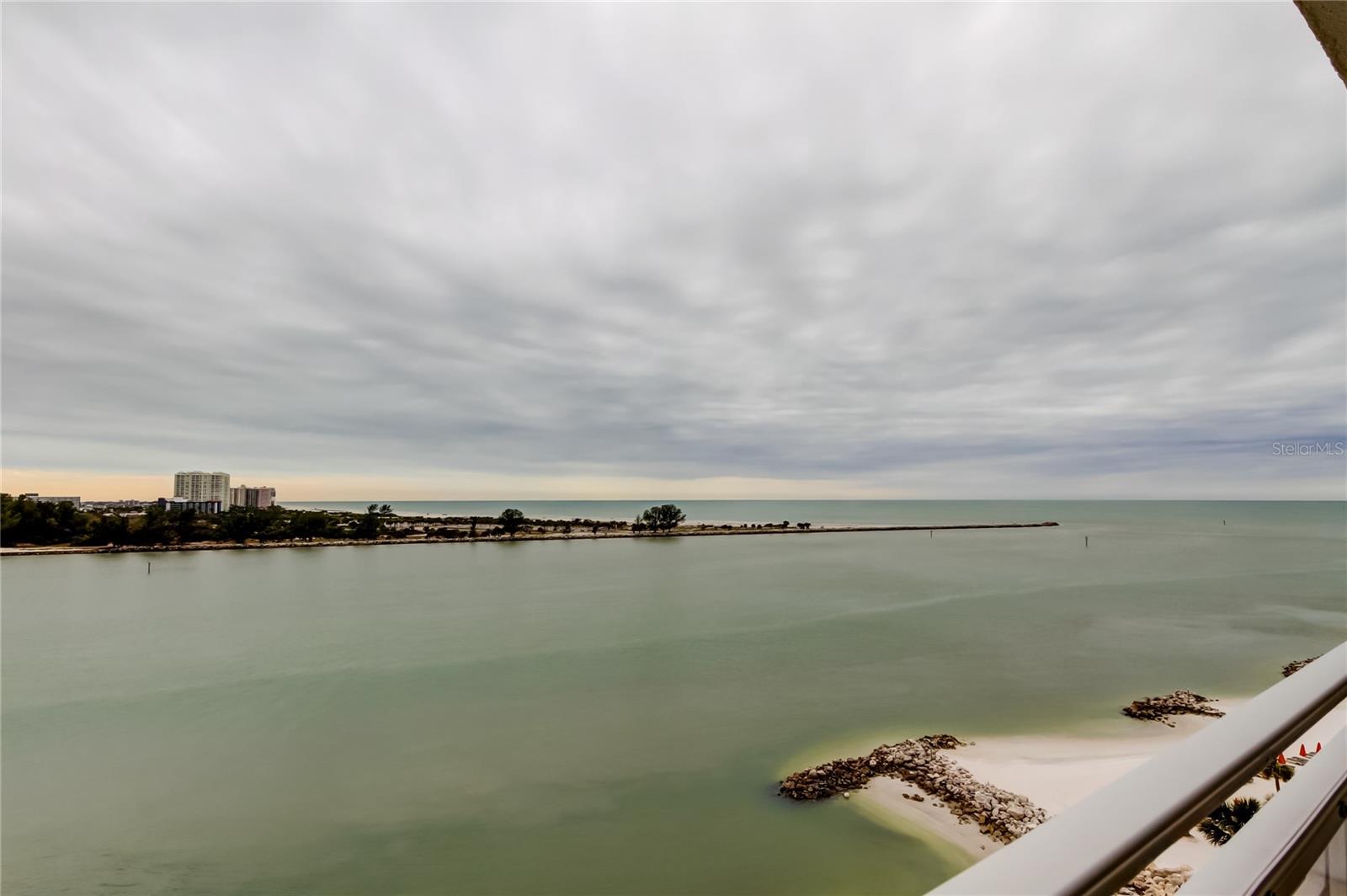 675 S GULFVIEW BLVD #1001, CLEARWATER BEACH, FL, 33767